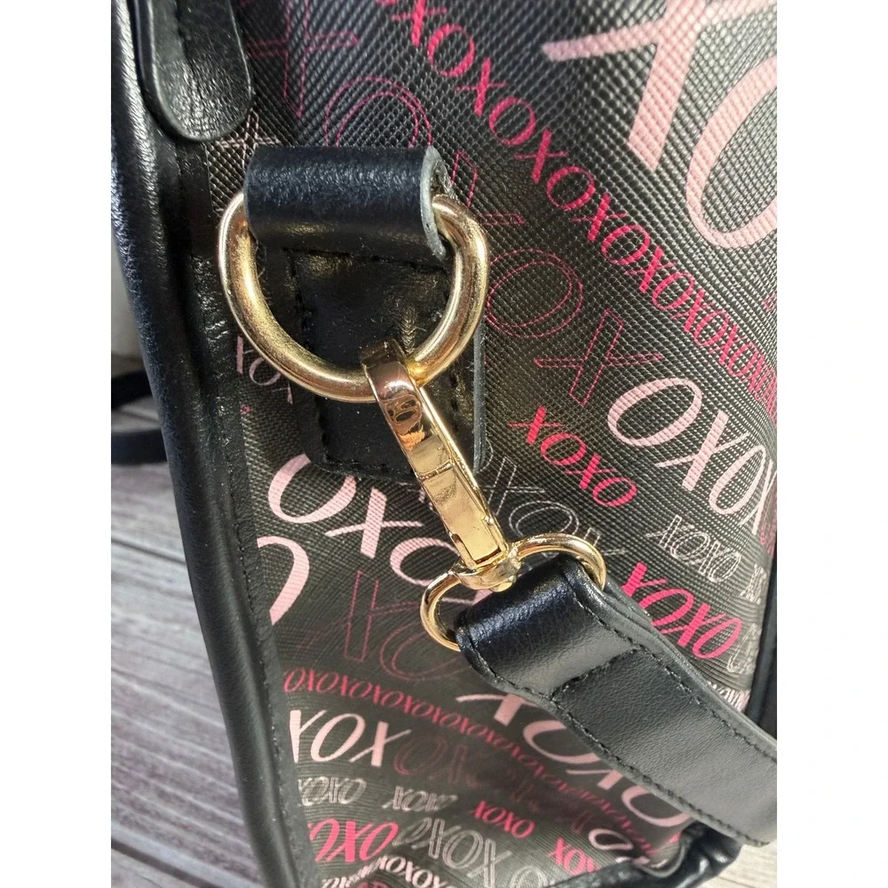 XOXO Logo Print Satchel Handbag Pink Monogram Crossbody with Coin Purse NEW‎